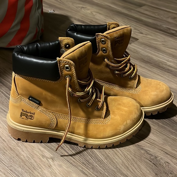 Timberlands - Picture 2 of 3